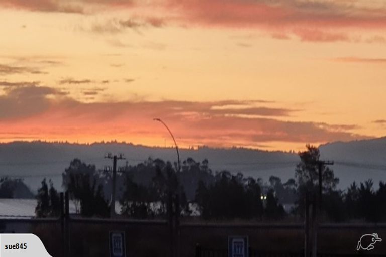 Photo of property in 27 Owhatiura Drive, Lynmore, Rotorua, 3010