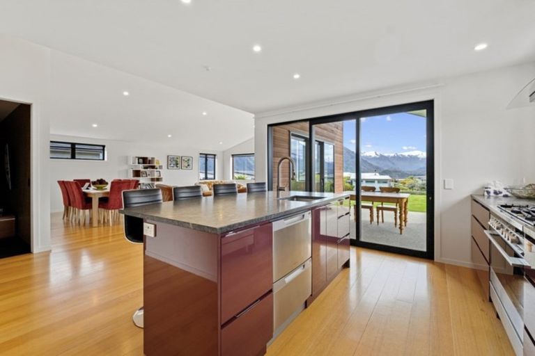 Photo of property in 20 Infinity Drive, Wanaka, 9305
