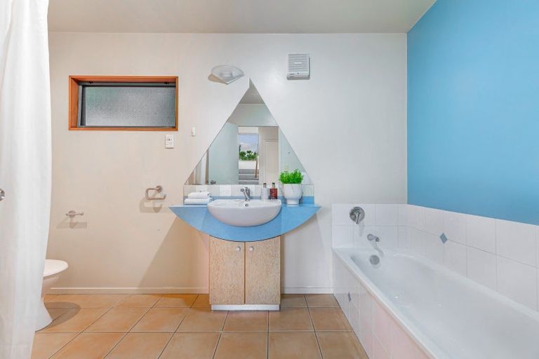 Photo of property in 115a Stredwick Drive, Torbay, Auckland, 0630