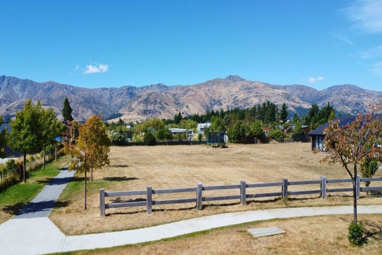 Photo of property in 13 Dingle Street, Lake Hawea, 9382