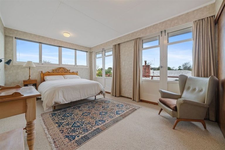 Photo of property in 48 Windsor Street, Terrace End, Palmerston North, 4410