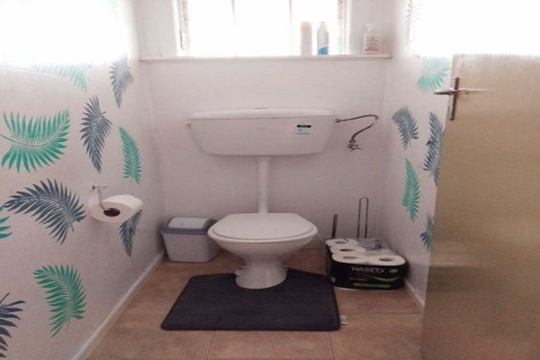 Photo of property in 16 Thompson Terrace, Manurewa, Auckland, 2102