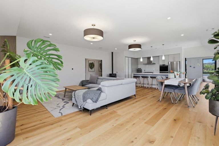 Photo of property in 8 Silver Springs Boulevard, Mosgiel, 9024