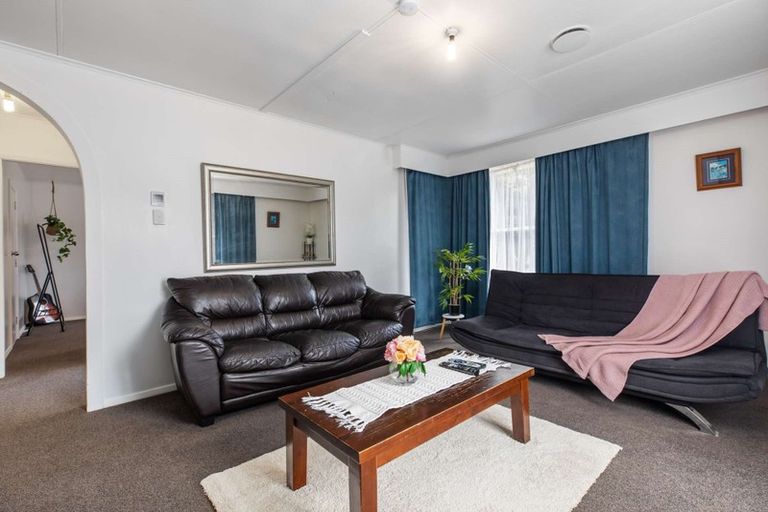 Photo of property in 4 Tainui Street, Meremere, Mercer, 2474