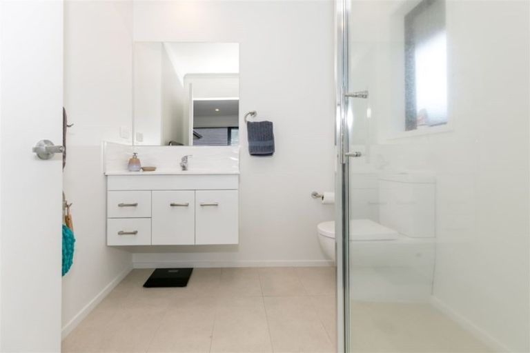 Photo of property in 60 Edgeview Crescent, Fitzroy, Hamilton, 3206