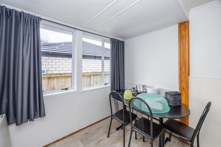 Photo of property in 37 Ross Crescent, Fairfield, Hamilton, 3214