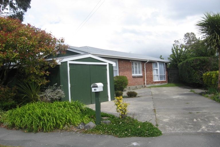 Photo of property in 43 Lambeth Crescent, Redwood, Christchurch, 8051