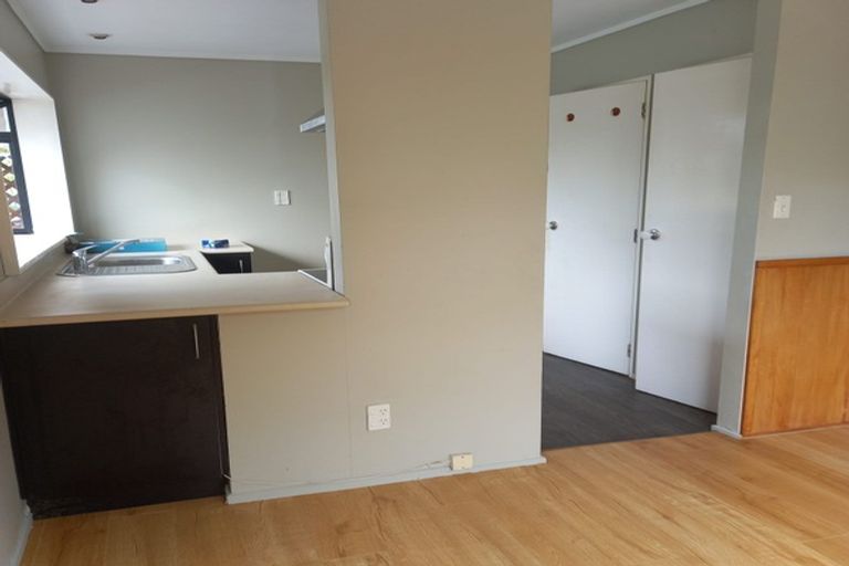 Photo of property in 1/36 Seabrook Avenue, New Lynn, Auckland, 0600