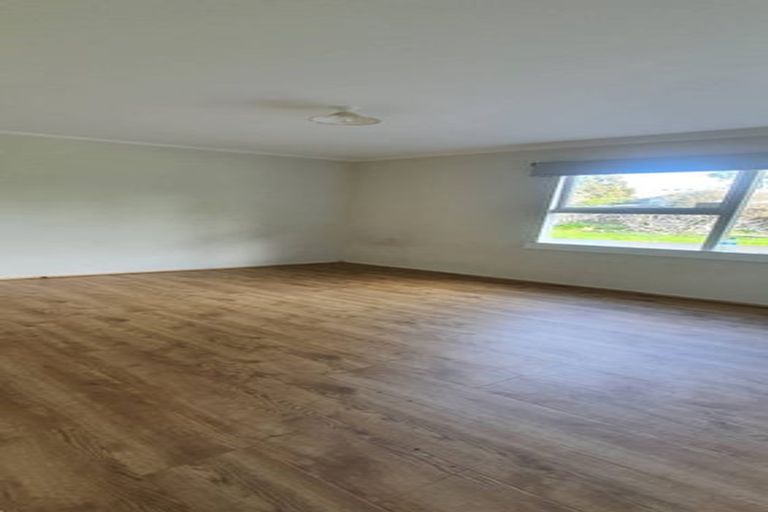 Photo of property in 149 Reeves Road, Pakuranga Heights, Auckland, 2010