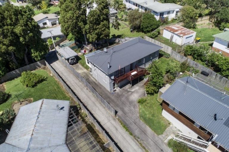 Photo of property in 5a Utting Street, Birkdale, Auckland, 0626