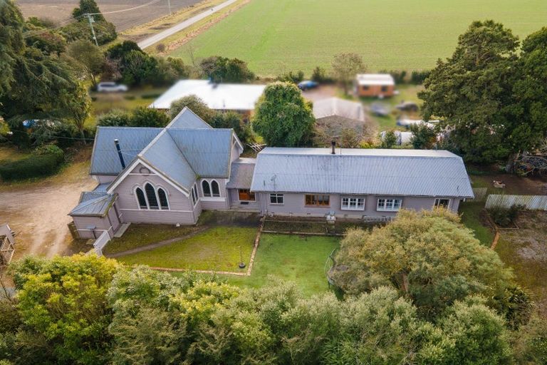 Photo of property in 2 Adams Road, Greendale, Christchurch, 7671