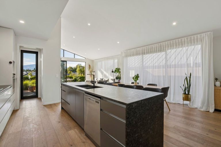 Photo of property in 13 Campbell Road, Wanaka, 9305