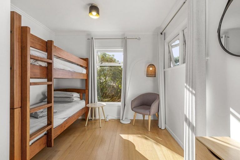 Photo of property in 1a Cross Street, Raglan, 3225