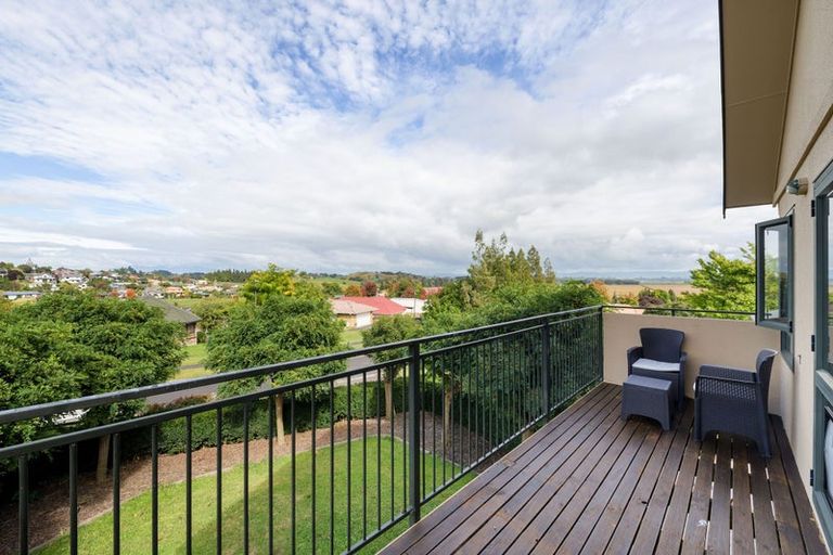 Photo of property in 11 West Ridge Drive, Western Heights, Hamilton, 3200