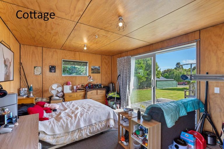 Photo of property in 3 Sutton Road, Te Horo, Otaki, 5582