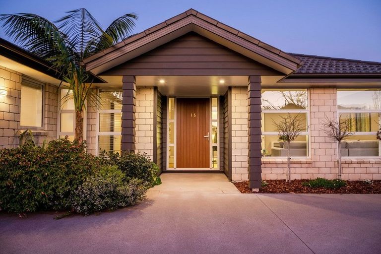 Photo of property in 15 Tall Oaks Way, Bethlehem, Tauranga, 3110