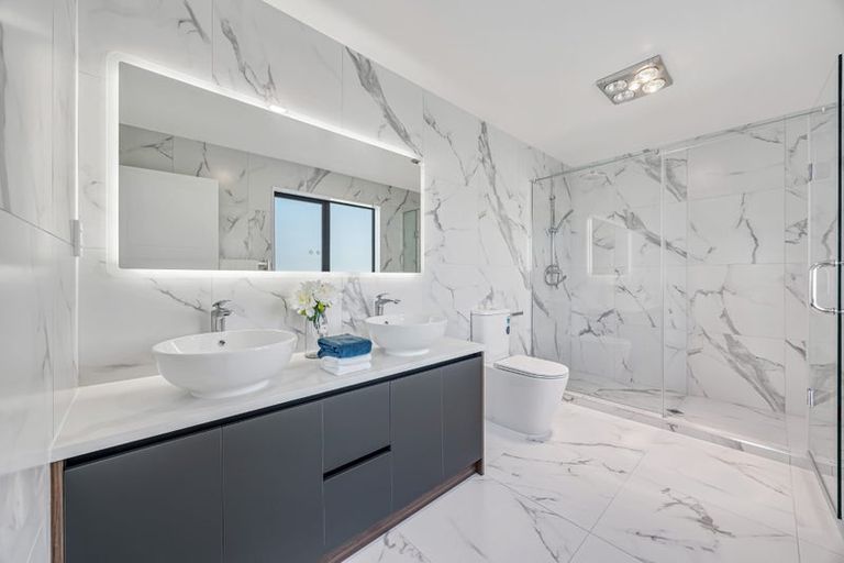 Photo of property in 6 Mill Hill Close, Flat Bush, 2019