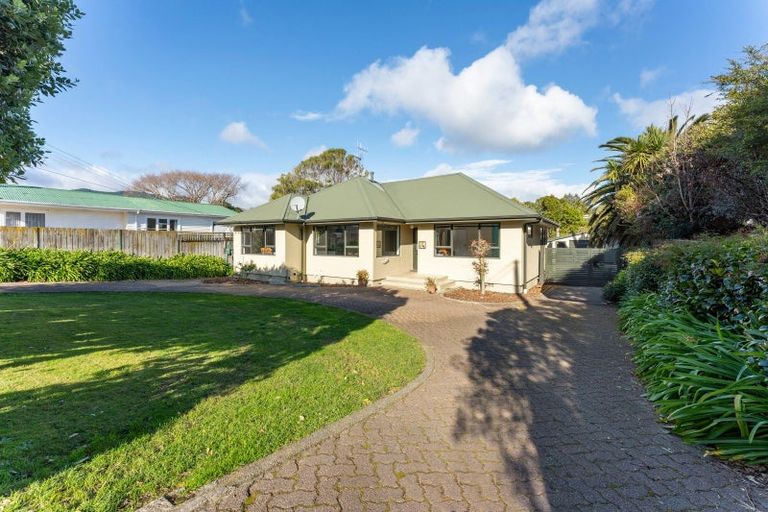 Photo of property in 62 Raumati Road, Raumati Beach, Paraparaumu, 5032