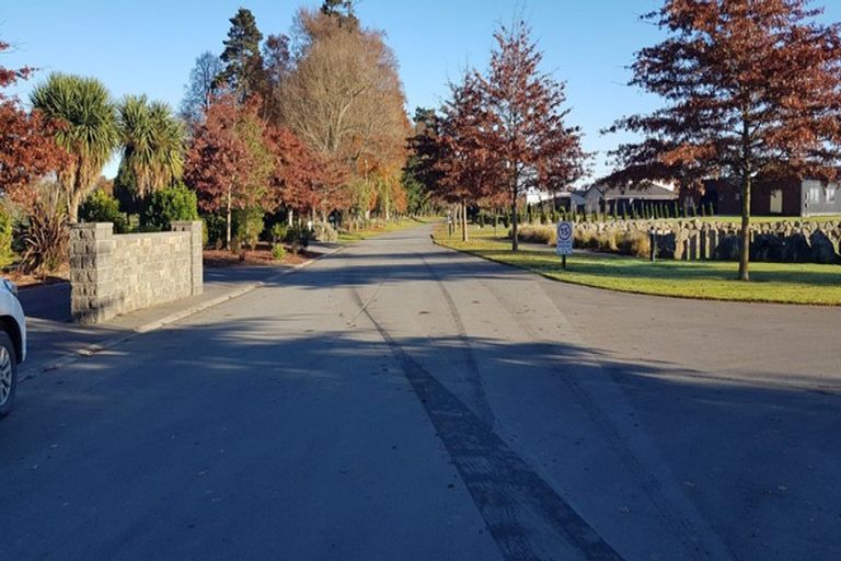 Photo of property in 18 Meadowlinks Lane, Pleasant Point, 7974