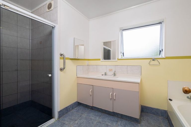 Photo of property in 15 Beresford Street, Russell, 0202