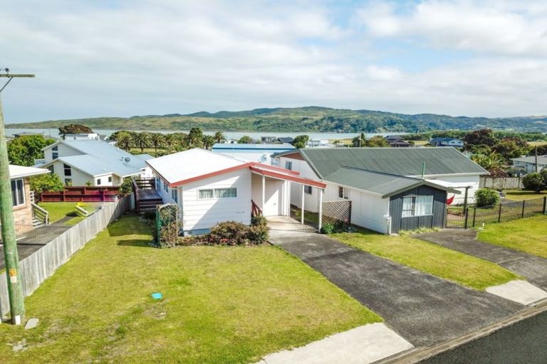 Photo of property in 1a Uenuku Avenue, Raglan, 3225