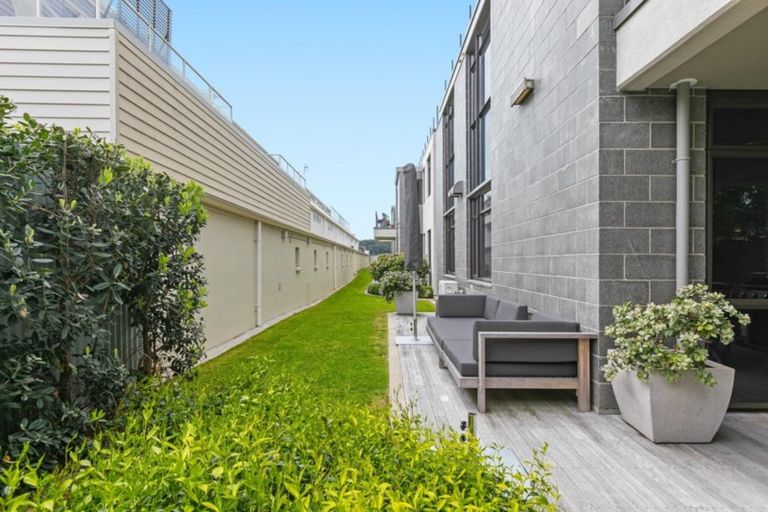 Photo of property in Vivaldi Apartments, 7/48 Marine Parade, Mount Maunganui, 3116