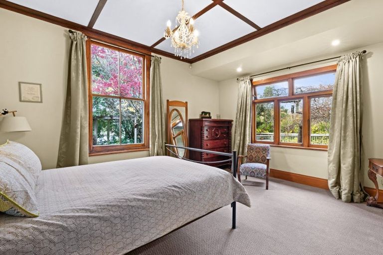 Photo of property in 35 Iona Road, Havelock North, 4130