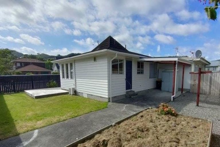 Photo of property in 21c Beauchamp Street, Tawa, Wellington, 5028