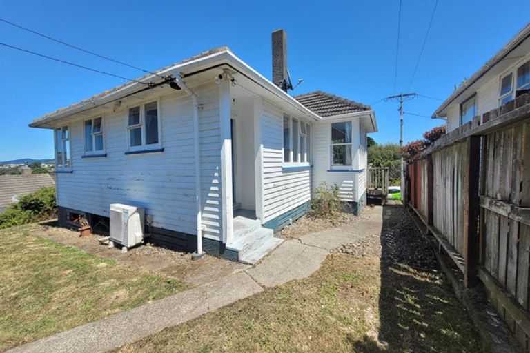 Photo of property in 55 Morere Street, Titahi Bay, Porirua, 5022