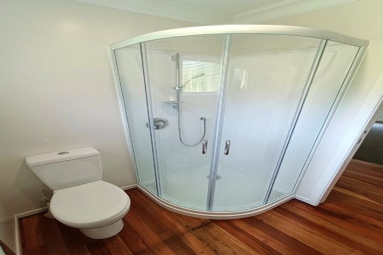 Photo of property in 139 Kamahi Street, Stokes Valley, Lower Hutt, 5019