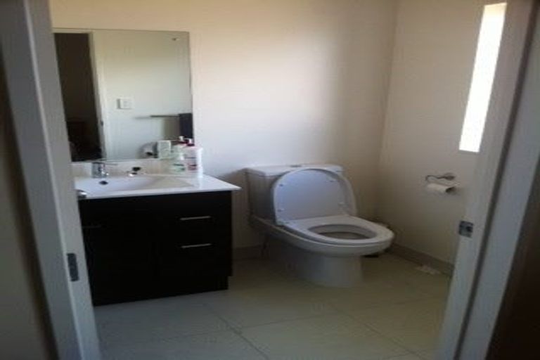 Photo of property in 83 Tiriwa Drive, Massey, Auckland, 0614