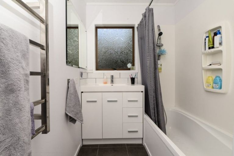 Photo of property in 33 Blomfield Street, Nawton, Hamilton, 3200