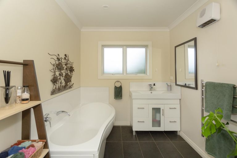 Photo of property in 326 Homestead Road, Weston, Oamaru, 9491