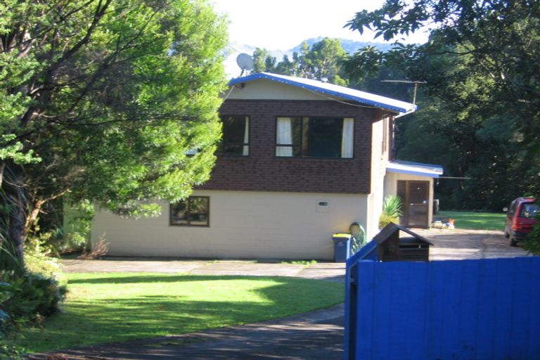 Photo of property in 13 Karen Road, Laingholm, Auckland, 0604