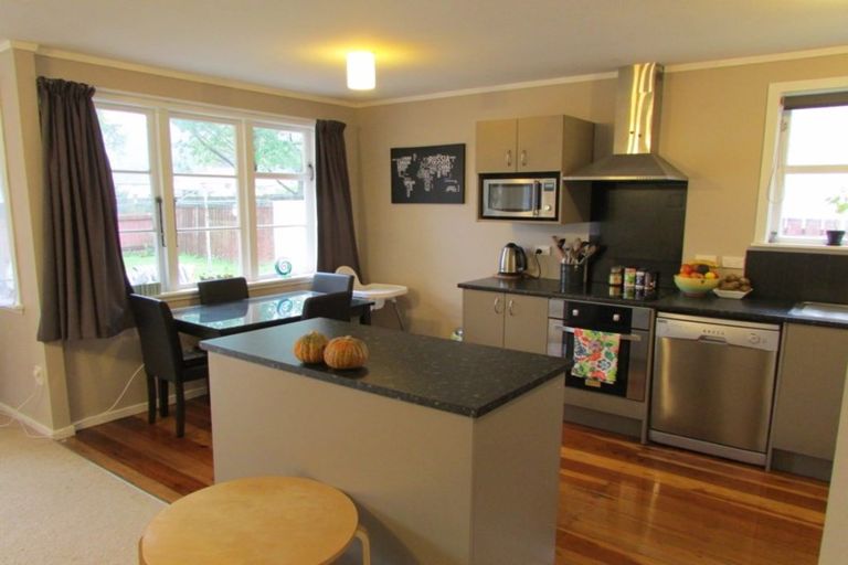 Photo of property in 33 Prouse Crescent, Naenae, Lower Hutt, 5011