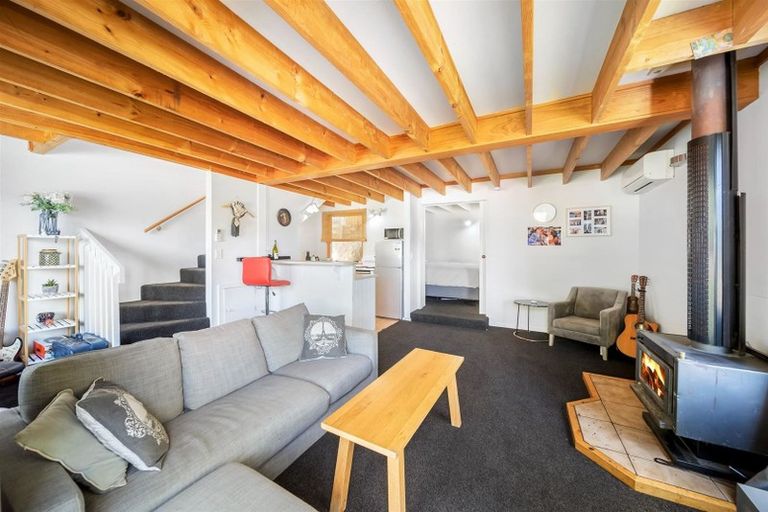 Photo of property in 18b Mackinnon Terrace, Sunshine Bay, Queenstown, 9300