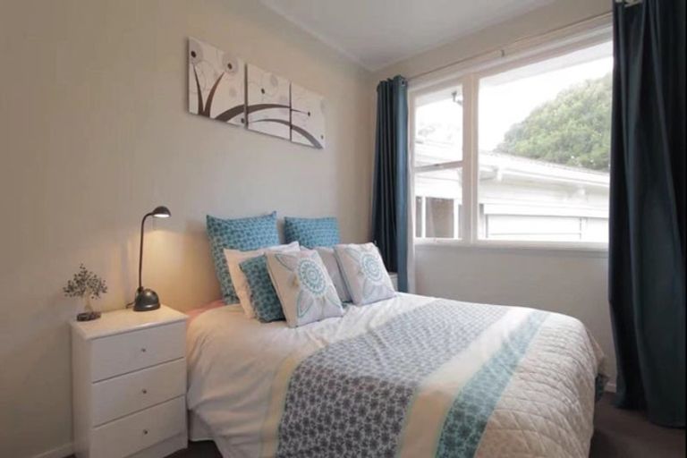 Photo of property in 8 Kay Drive, Blockhouse Bay, Auckland, 0600