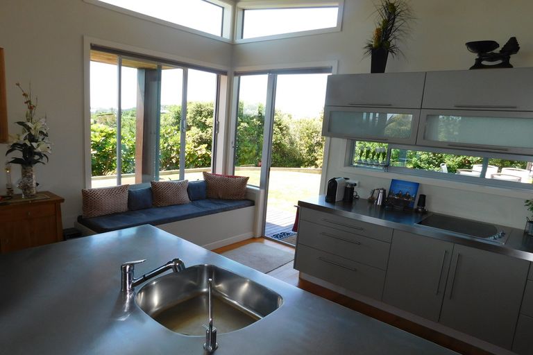 Photo of property in 17 Rarere Terrace, Kerikeri, 0230