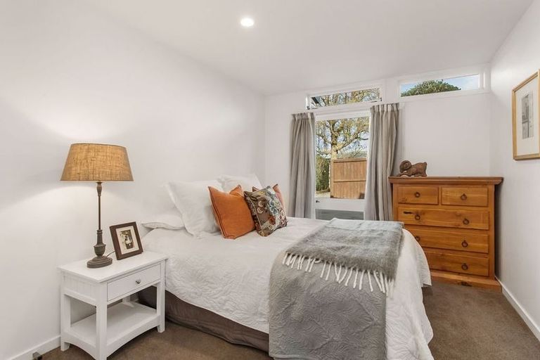 Photo of property in 9 Burrows Place, Ilam, Christchurch, 8041