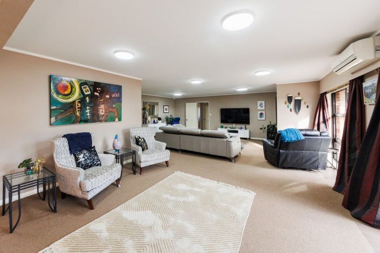 Photo of property in 50 Kentucky Way, Awapuni, Palmerston North, 4412