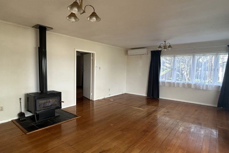 Photo of property in 1/178 Waimumu Road, Massey, Auckland, 0614