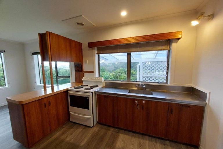 Photo of property in 157a Seaview Road, Westown, New Plymouth, 4310