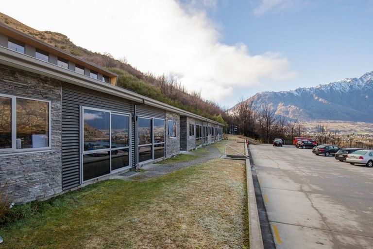 Photo of property in 10/66 Marina Drive, Frankton, Queenstown, 9300
