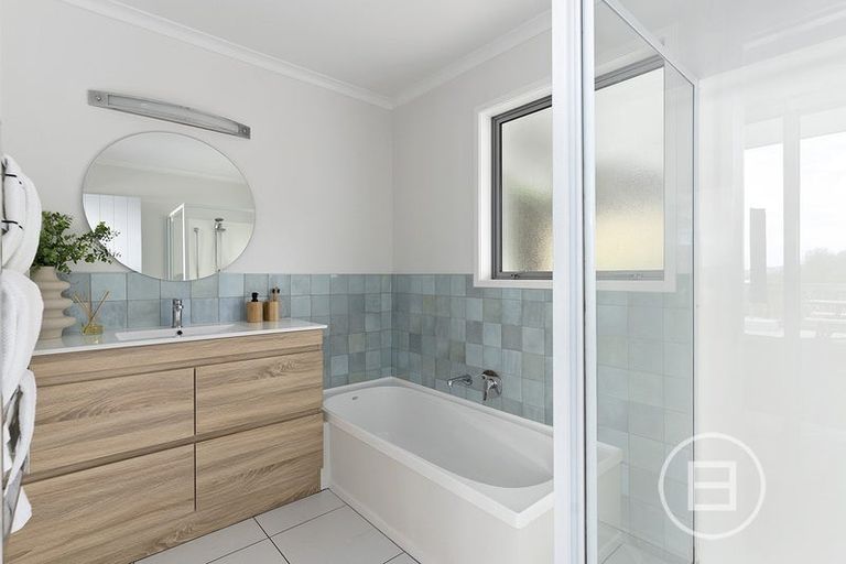 Photo of property in 530a Pahi Road, Pahi, Paparoa, 0571