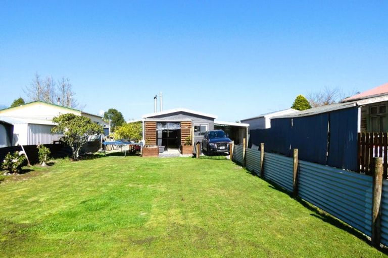 Photo of property in 24 Coates Street, Westport, 7825