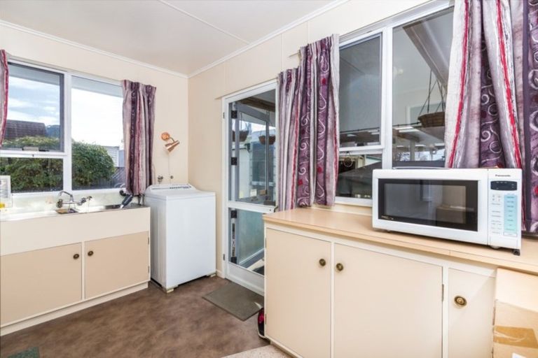 Photo of property in 6 Parekarangaranga Street, Motuoapa, Turangi, 3382