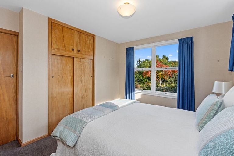 Photo of property in 25 Grimseys Road, Redwood, Christchurch, 8051