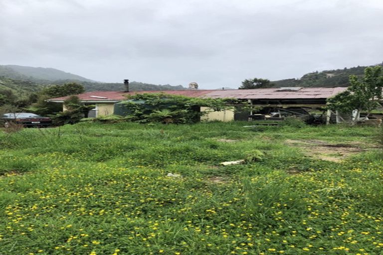 Photo of property in 2a Tongaporutu Road, Ahititi, Urenui, 4378