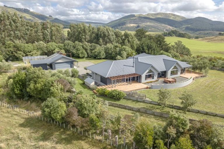 Photo of property in 389 Kahuterawa Road, Linton, Palmerston North, 4472