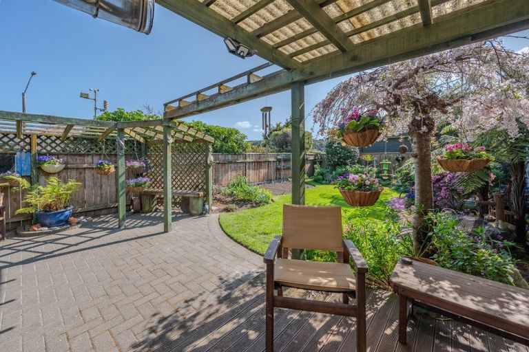 Photo of property in 36 Hyatt Grove, Greenmeadows, Napier, 4112